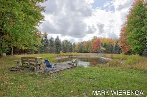 431 Mt Garfield Rd, Meskegon MI 49441-6000 exterior