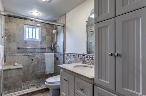 309 Amsterdam Ave, Babylon NY 11704-4929 exterior