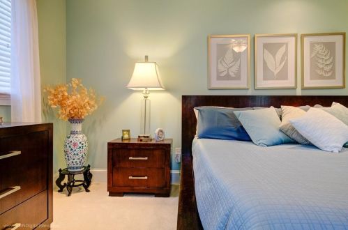 414 Corey Ln, Middletown RI 02842-5659 exterior