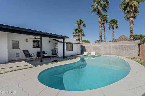 2226 Blanche Dr, Phoenix AZ  85022-4021 exterior