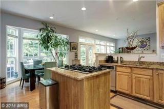 1862 Amberwood Manor Ct, Vienna VA  22182-3101 exterior