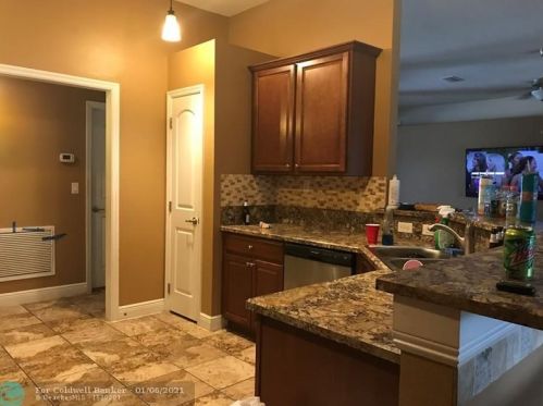 570 Ryder Rd, Fort Pierce FL 34953-6003 exterior