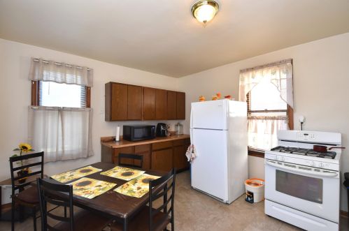 1043 31, Milwaukee WI 53215-2133 exterior