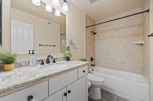 2919 Ballesteros Ln, Tustin CA  92782-1117 exterior