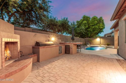 2174 Springfield Pl, Chandler AZ 85286-1205 exterior