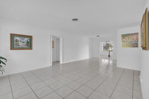 202 Bay St, Fort Pierce FL 34952-1318 exterior