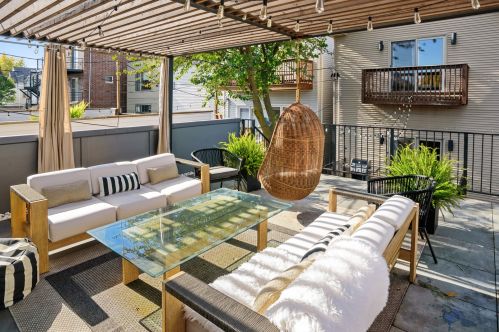 1751 Fairfield Ave, Chicago IL 60632-2211 exterior