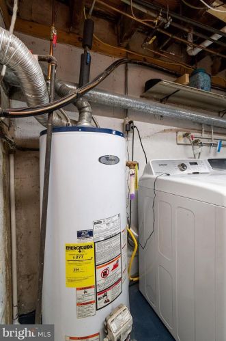 5411 Erdrick St, Philadelphia PA 19135-1013 exterior