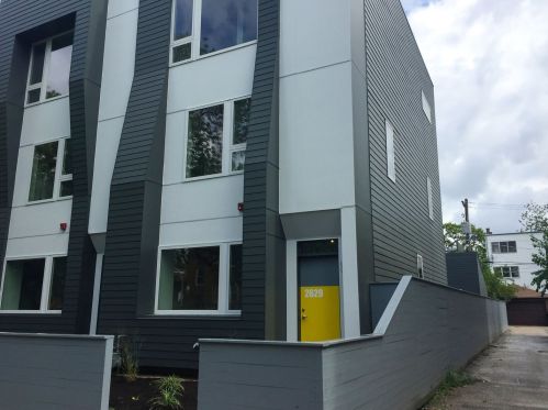 2629 Hamlin Ave, Chicago IL 60647-1009 exterior