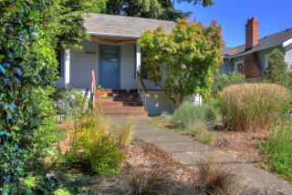 8340 13th Ave, Seattle WA  98117-4205 exterior