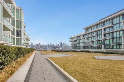 1000 Ave At Port Imperial Blvd, Union City NJ  07086 exterior