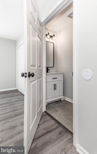 1915 Franklin St, Philadelphia PA 19122-2015 exterior