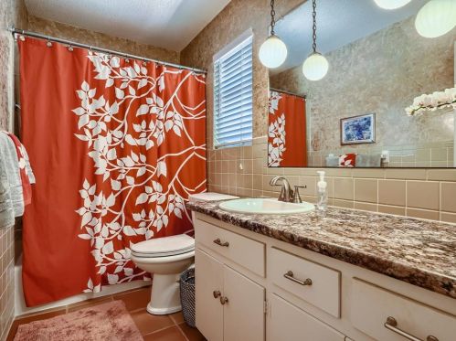 2700 Dunbarton Dr, Austin TX 78723-2235 exterior