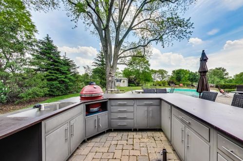 770 Greenview Rd, Itasca IL 60143-1835 exterior