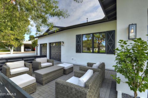 3631 54th Ct, Phoenix AZ  85018-4555 exterior