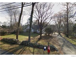 76 Long Lots Rd, Westport CT  06880-3917 exterior