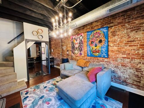 315 39th St, Pittsburgh PA  15201-1257 exterior