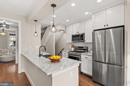 1807 Bay St, Washington DC  20003-2510 exterior