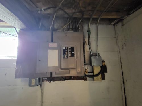 3811 27th St, Milwaukee WI  53221-1306 exterior