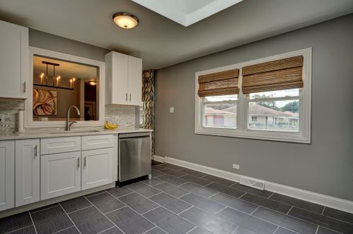 9601 Pr Ave, Chicago IL 60628-1420 exterior