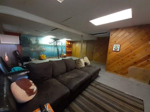 2329 Jackson St, Waukegan IL 60085-7314 exterior