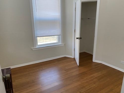 656 Monticello Ave, Chicago IL 60618-5320 exterior