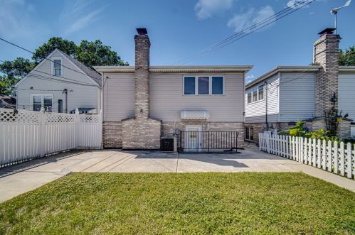 5303 Ridgeway Ave, Chicago IL 60659-1116 exterior