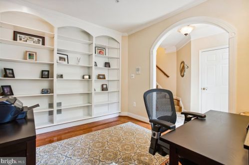 507 Pendleton St, Alexandria VA 22314-1903 exterior