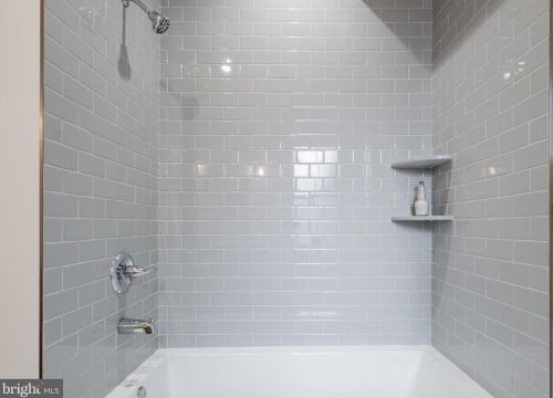 541 22nd St, Philadelphia PA  19130-3130 exterior