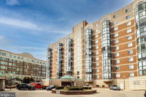 24 Courthouse Sq, Rockville MD 20850-2340 exterior