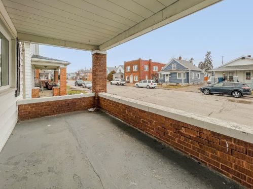 603 7th St, Mishawaka, IN 46544-4928