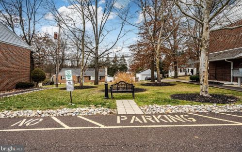 447 Pine St, Limerick PA  19468-1937 exterior