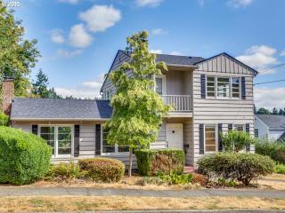 907 Troy St, Portland, OR 97219-4416