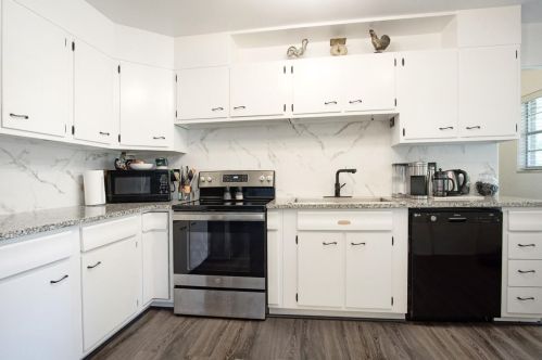 1014 Gatewood Ave, Fort Pierce FL 34982-4320 exterior