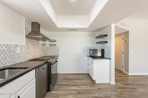 1959 Omar Dr, Tucson AZ  85704-1242 exterior