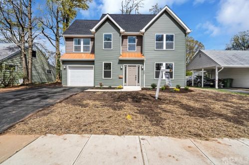 22 Stiles Rd, Edison NJ  08817-4137 exterior