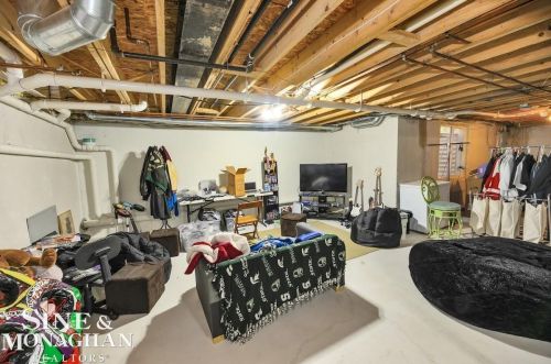 28793 Berwick Ct, New Baltimore MI 48047-5423 exterior