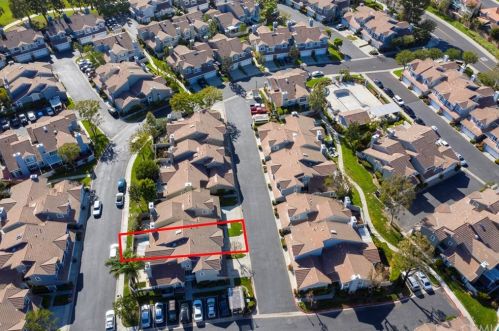 2232 Catalpa Dr, Tustin CA 92782-8357 exterior