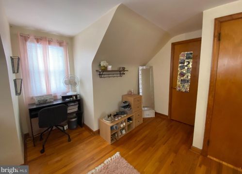 6 Mnr Dr, Trenton NJ 08628-2624 exterior