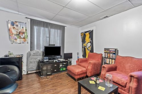 707 Taylor Ave, Pittsburgh PA 15202-2615 exterior