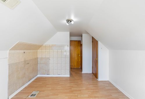 5005 Kilpatrick Ave, Chicago IL 60652-2010 exterior