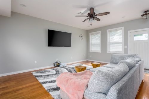 15 Warner Ave, Worcester MA  01604-3129 exterior