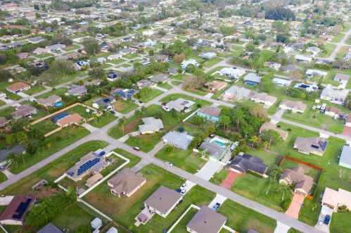 709 Dorchester St, Fort Pierce FL  34983-8762 exterior