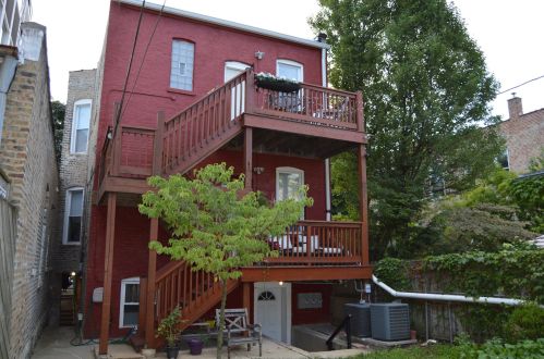 1645 Bell Ave, Chicago IL 60618-1957 exterior