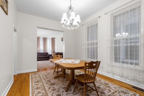 2513 Walton St, Chicago IL 60622-4510 exterior