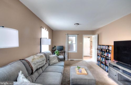 213 5 Ave, Runnemede NJ 08078-1308 exterior