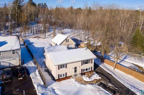 521 Ideal St, Duluth MN 55811-4544 exterior