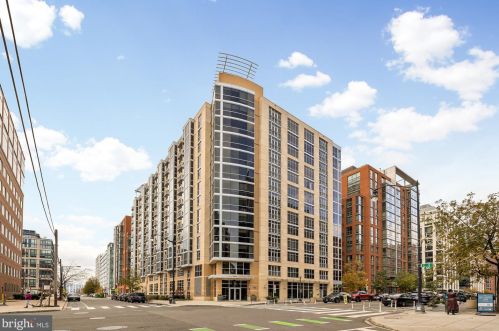 1025 1st St, Washington DC  20001-2283 exterior