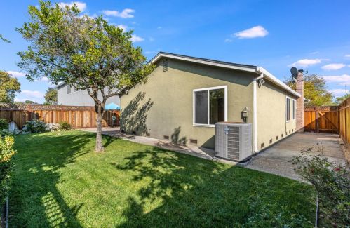4636 Mia Cir, San Jose CA 95136-2325 exterior