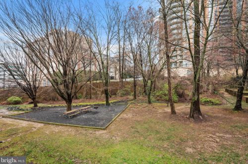 1511 Lincoln Way, Mc Lean VA 22102-5849 exterior